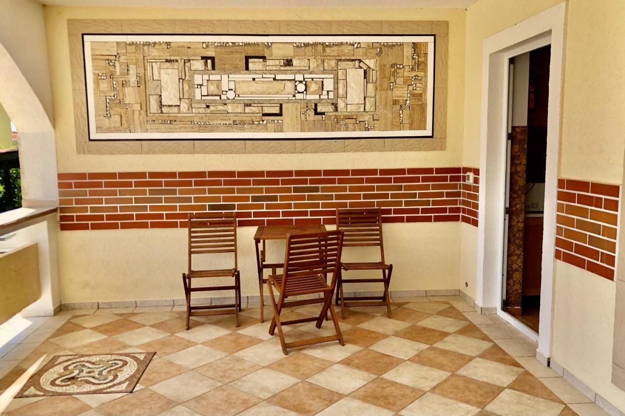 Villa Latina With 6 Apartments And A Shared Pool Вир Экстерьер фото