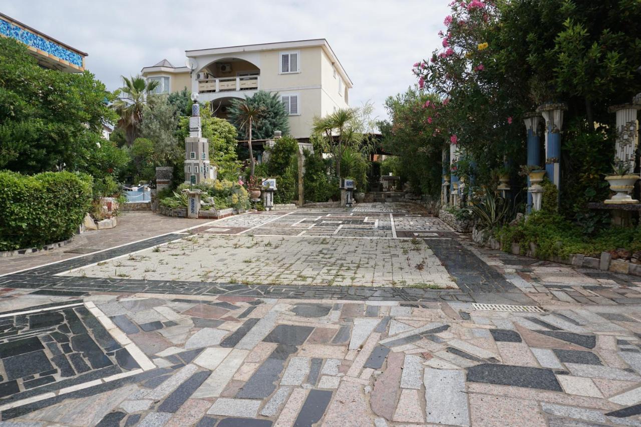 Villa Latina With 6 Apartments And A Shared Pool Вир Экстерьер фото