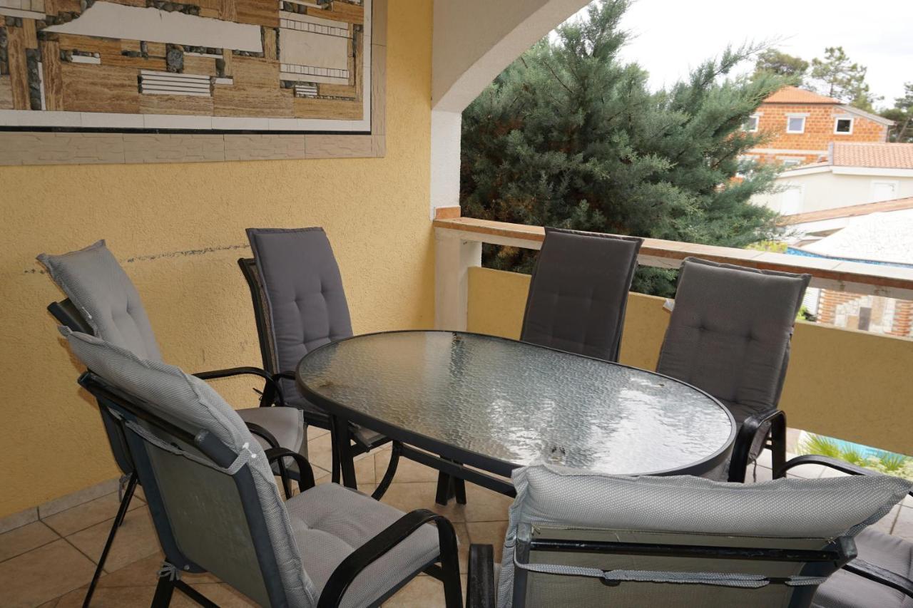 Villa Latina With 6 Apartments And A Shared Pool Вир Экстерьер фото