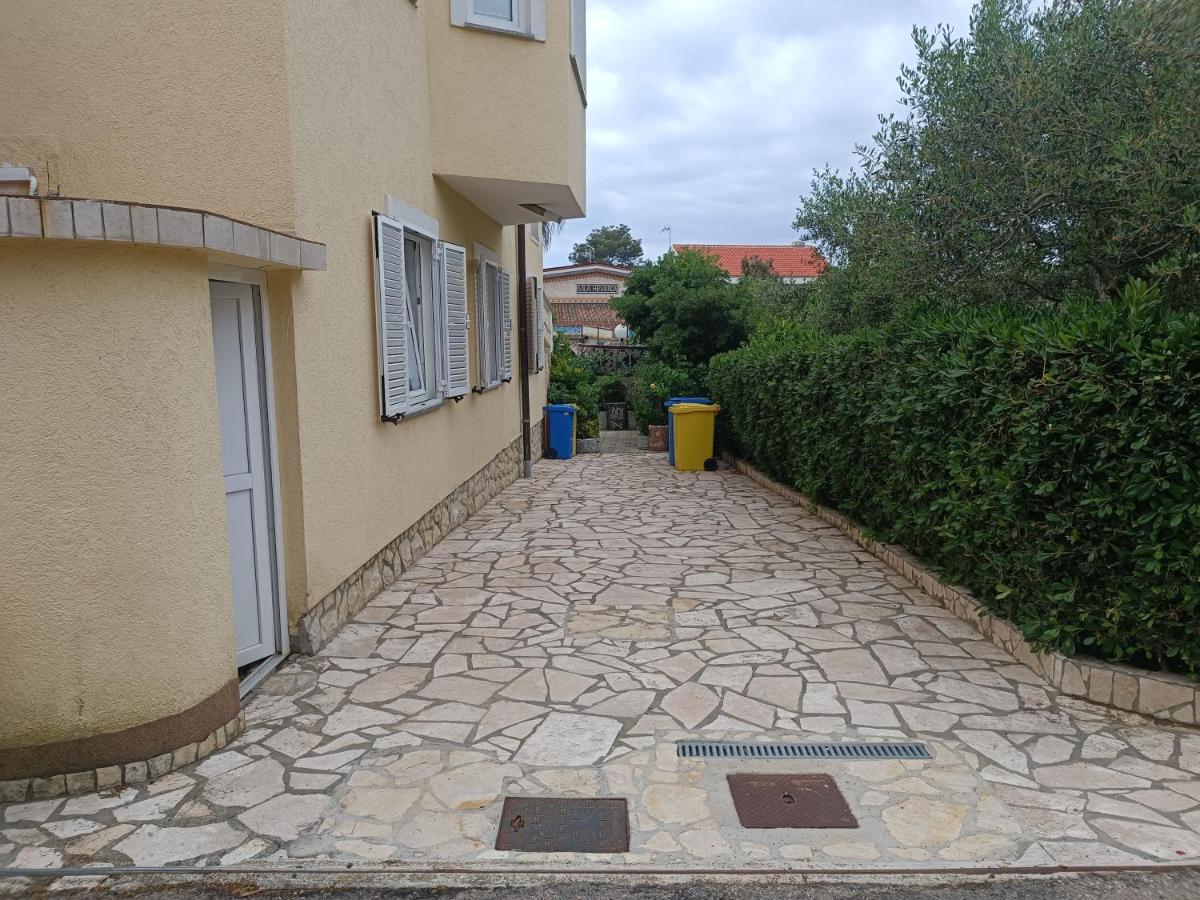 Villa Latina With 6 Apartments And A Shared Pool Вир Экстерьер фото